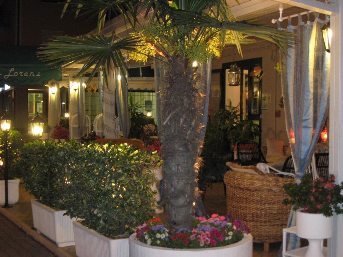 Hotel Lorenz Caorle Buitenkant foto